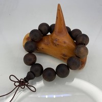 Чётки фиолетовый сандал 12 бусин 18 мм