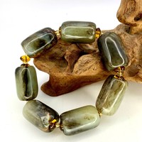 Четки нефрит 7 бусин 30х20 мм 