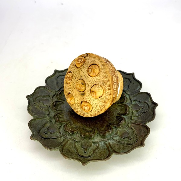 Предмет корень бамбука коробочка лотоса 40 мм 