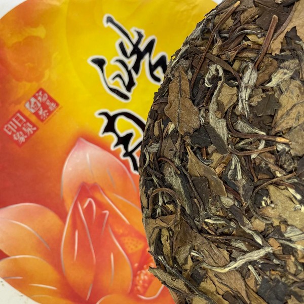 Чай Бай Му Дань Хао Юэ Бин '10 №2700
Чай Бай Му Дань Хао Юэ Бин '10 №2700