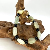 Четки нефрит 9 бусин 20х8 мм