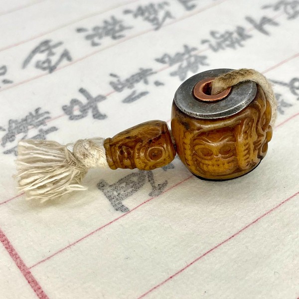 Голова Будды кость череп 20х36 мм