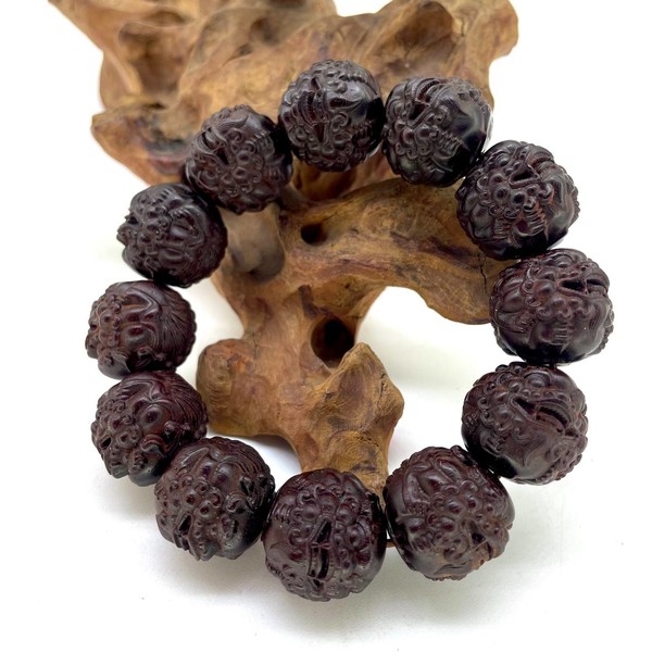 Четки сандал китайский лев 12 бусин 19 мм