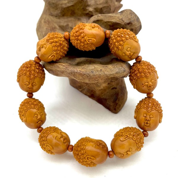 Четки орех Будда 10 бусин 16х21 мм 