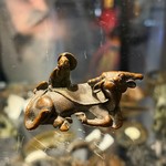 Бронза монах на буйволе