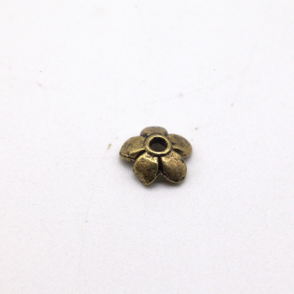 Шапочка для бусин металл Лепестки Античное золото 7 мм