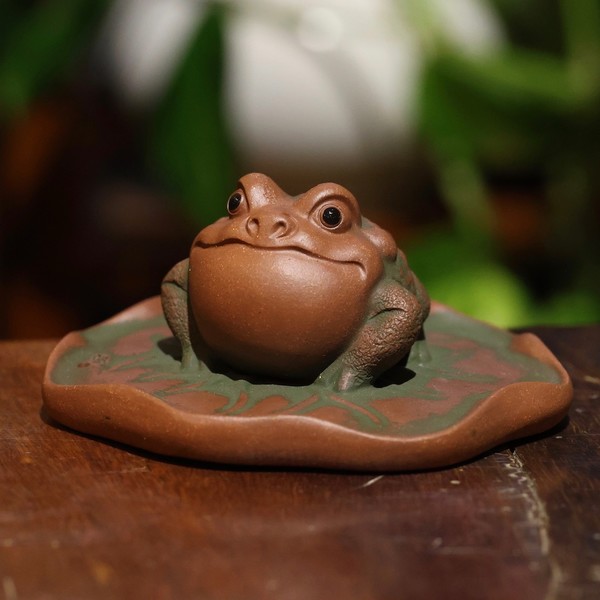 Фигурка глина зелёная Денежная жаба на листе лотоса 