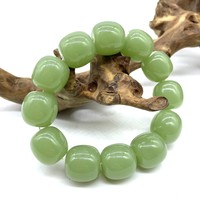 Четки нефрит 12 бусин 18 мм