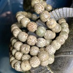  Чётки семена Син Юэ зелёные 108 бусин 10 мм