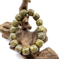 Четки камень 15 бусин 12 мм