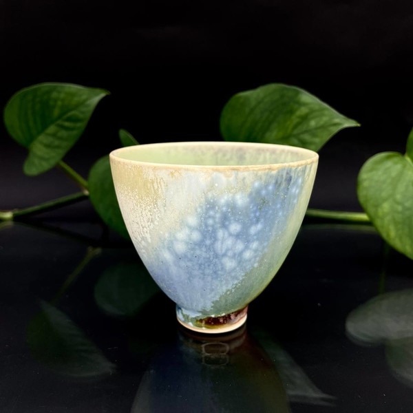 Чашка фарфор глазурь бутон лотоса 90 мл
			