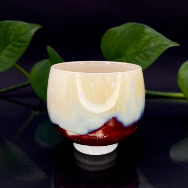 Чашка фарфор глазурь цвета перламутра 80 мл
			