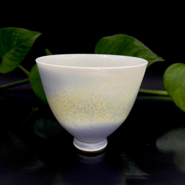 Чашка фарфор глазурь морозный иней 100 мл
Чашка фарфор глазурь морозный иней 100 мл