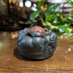 Фигурка глина зеленый Дракон с жемчуиной