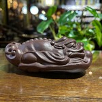 Фигурка глина Дракон с жемчужиной