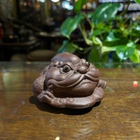 Фигурка глина Трехлапая жаба