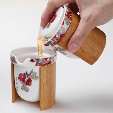 Набор фарфор+бамбук "Красные цветы Eilong": чайник + чахай + 6 чашек